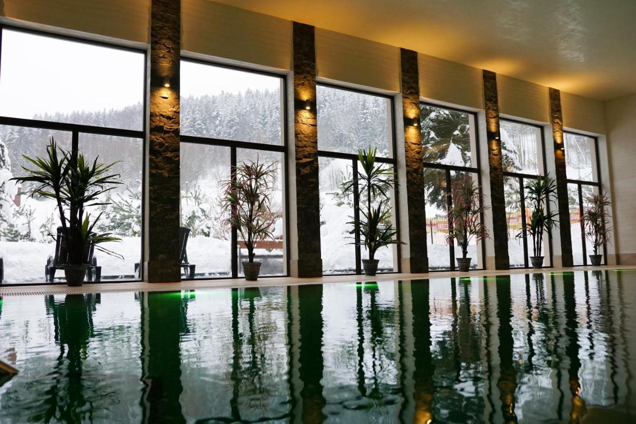 Hotel Olivia Medical Spa Skomielna Czarna Exterior foto