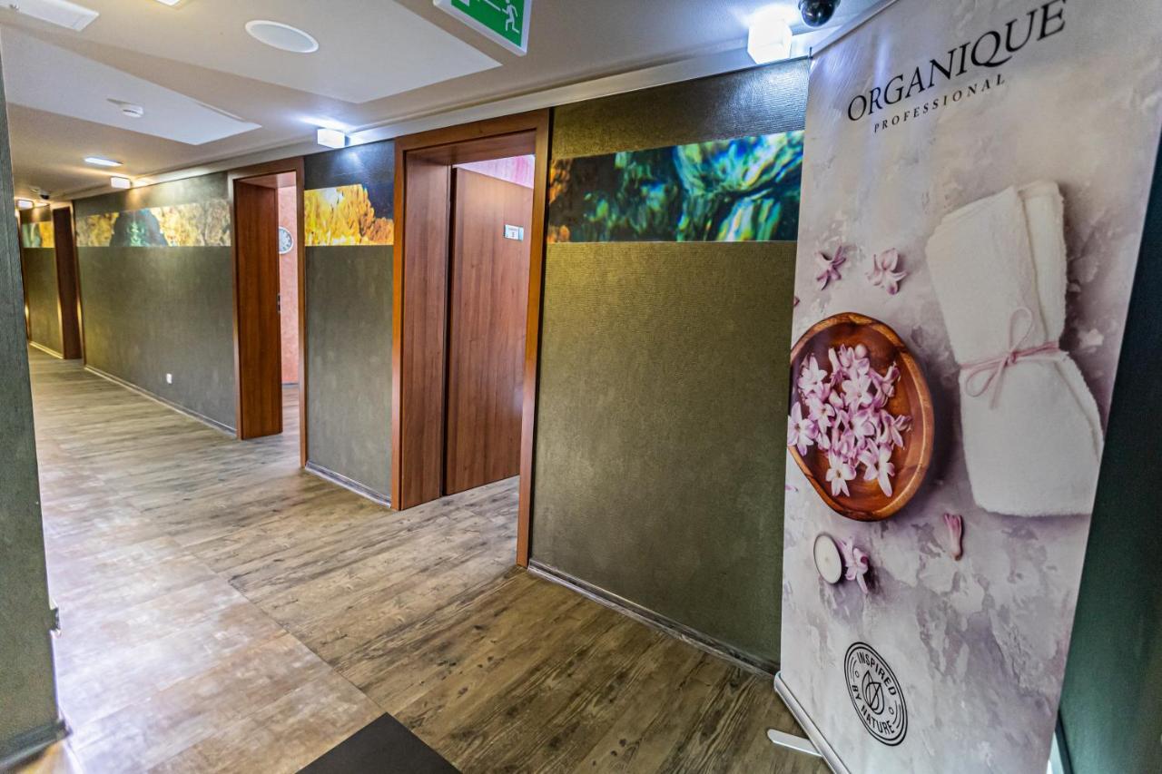 Hotel Olivia Medical Spa Skomielna Czarna Exterior foto